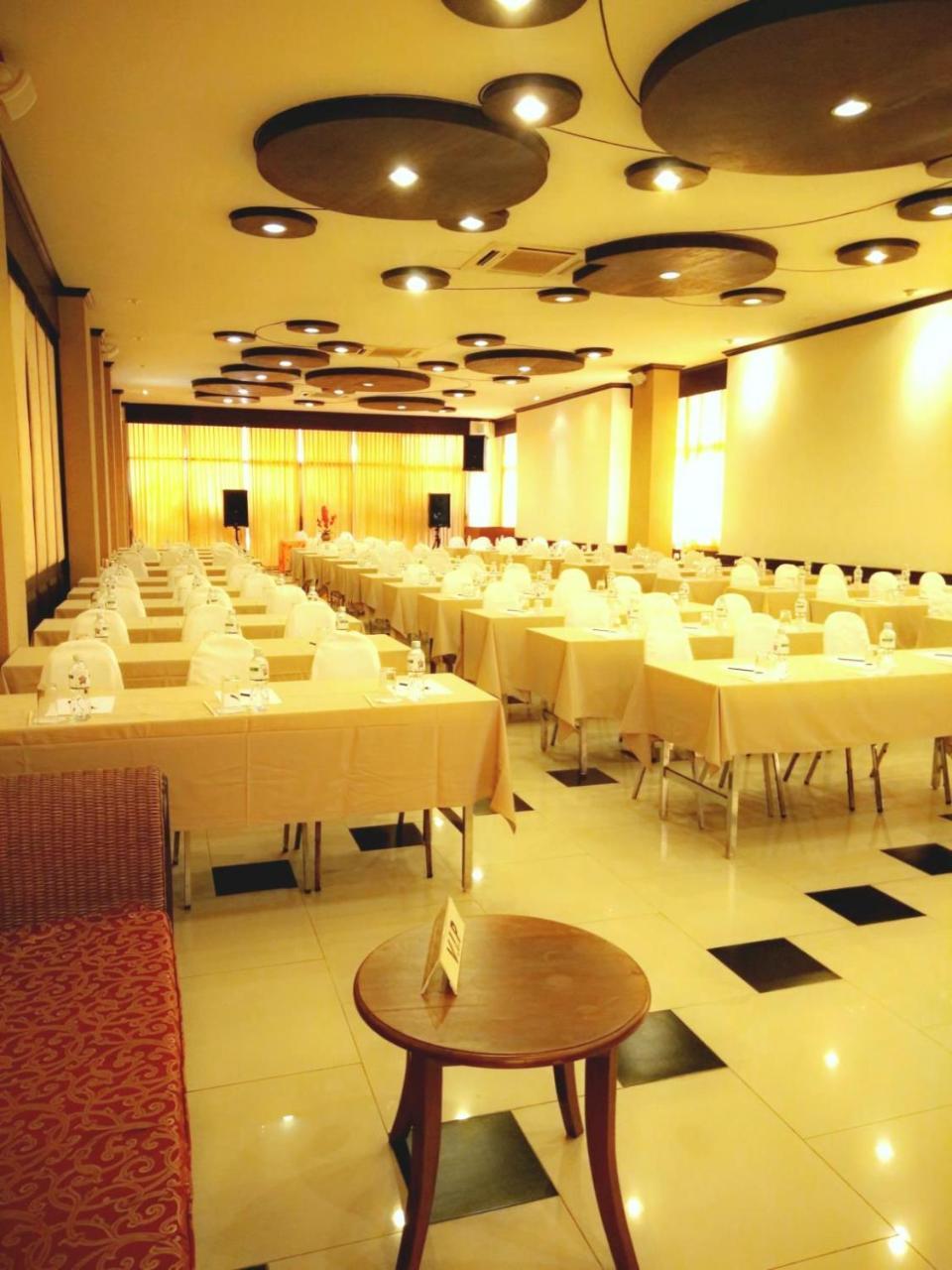 Phuphaya Resort Pattaya Exterior photo