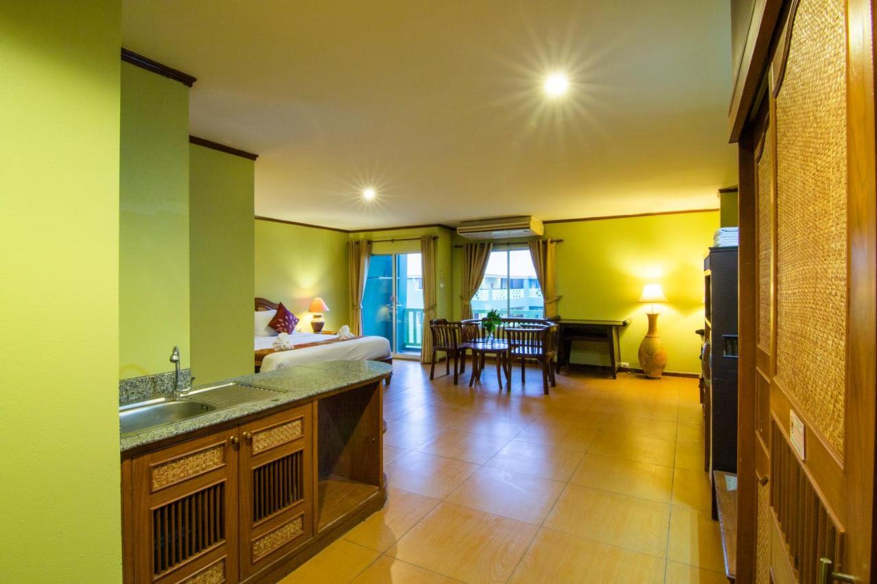 Phuphaya Resort Pattaya Exterior photo